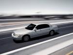 Lincoln Town Car 2003 года